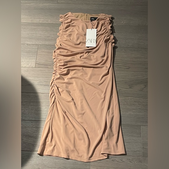 BNWT ZARA TAN DRESS - Picture 4 of 4